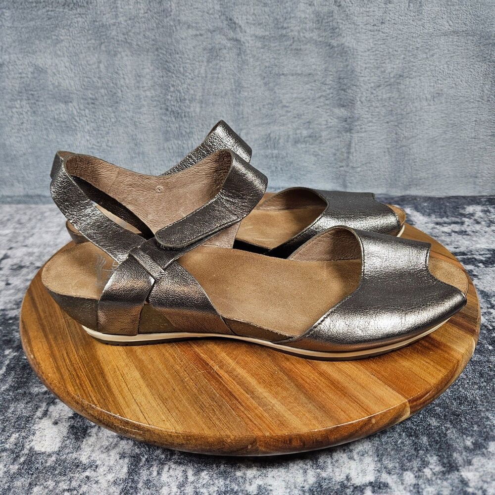 Dansko Vera Sandals Womsns 41 US 10.5 Silver Leather Slingback Wedge Boho Peep